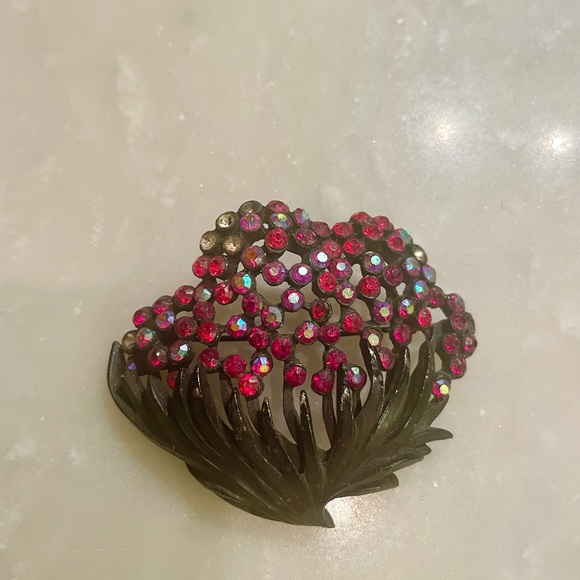 Beautiful Karu Arke Rhinestone Brooch/Pin - Picture 2 of 4